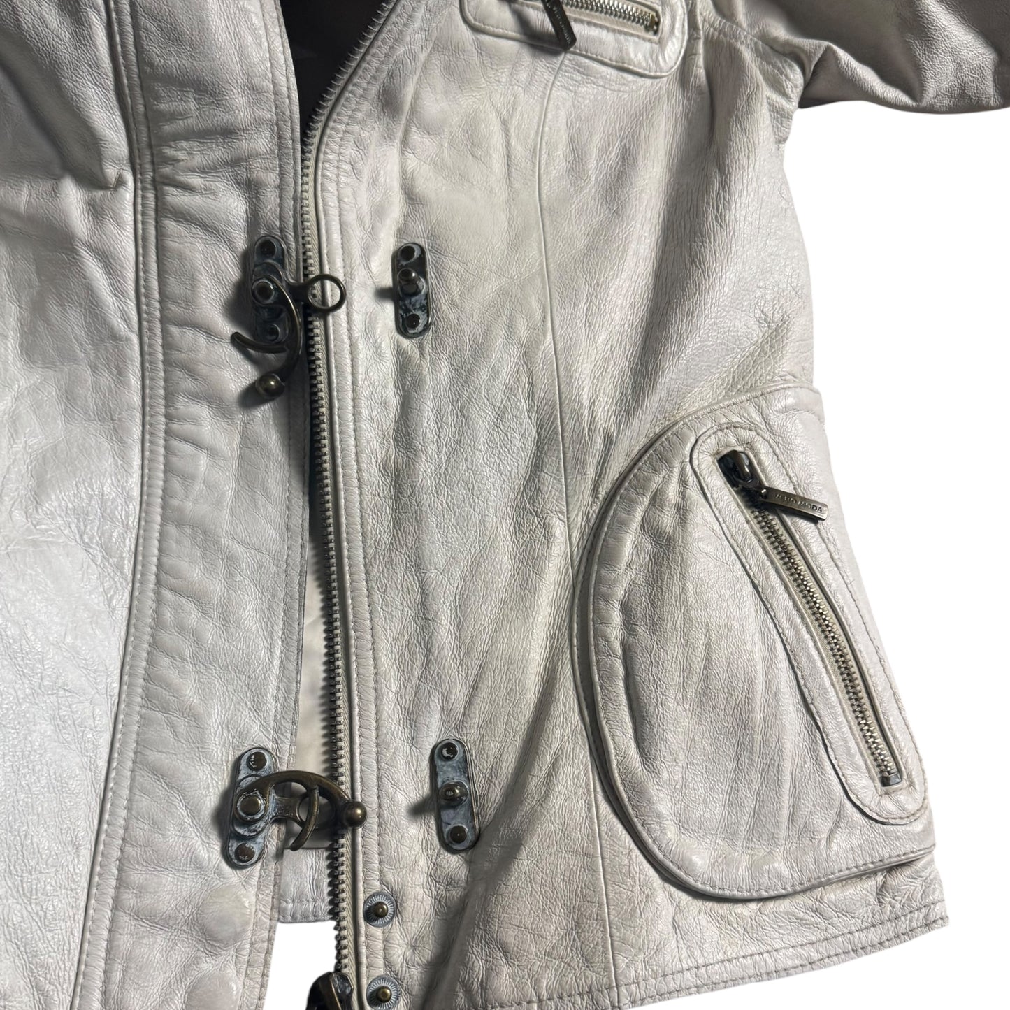 VERO MODA WHITE LEATHER JACKET - M