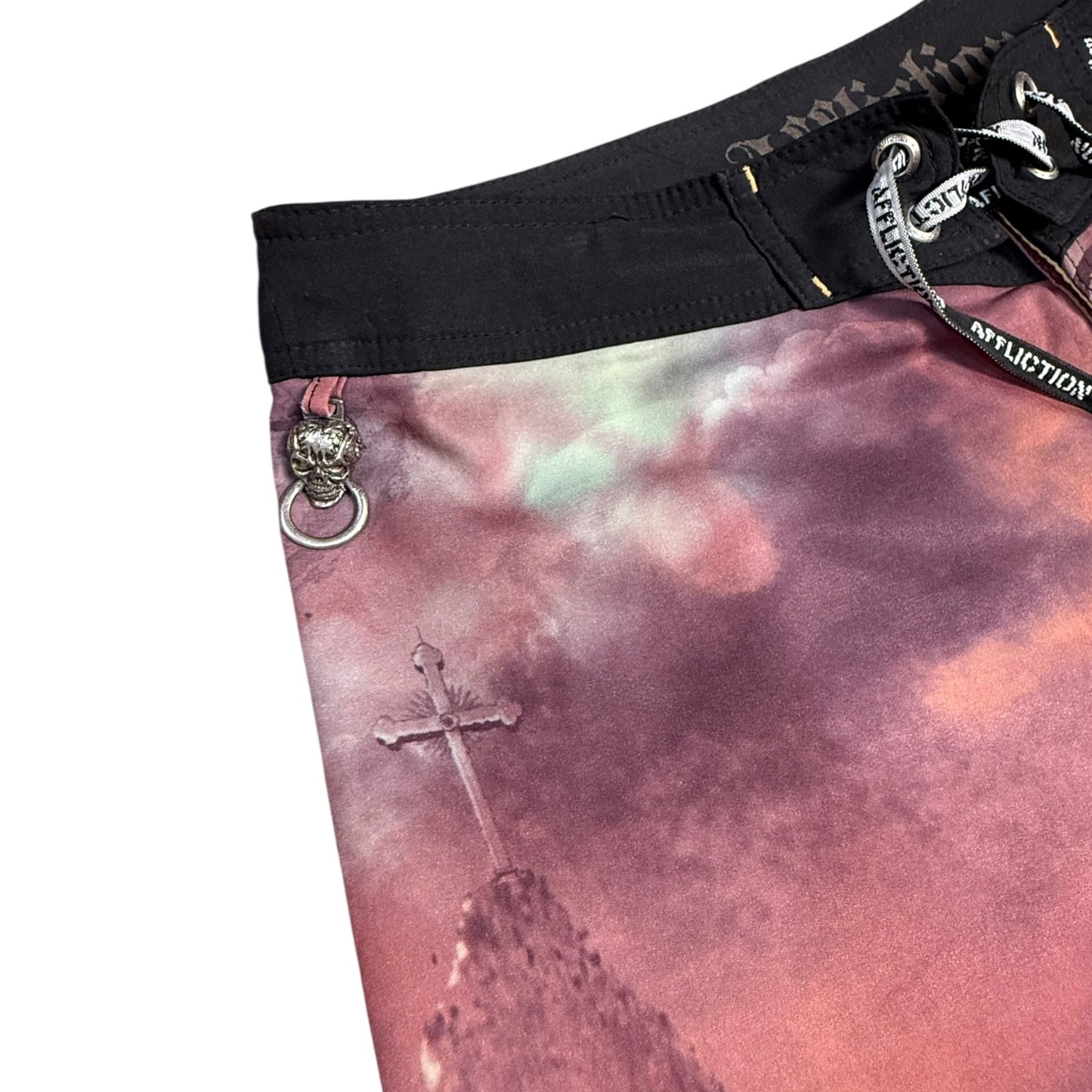 AFFLICTION BOARD SHORTS - 32”
