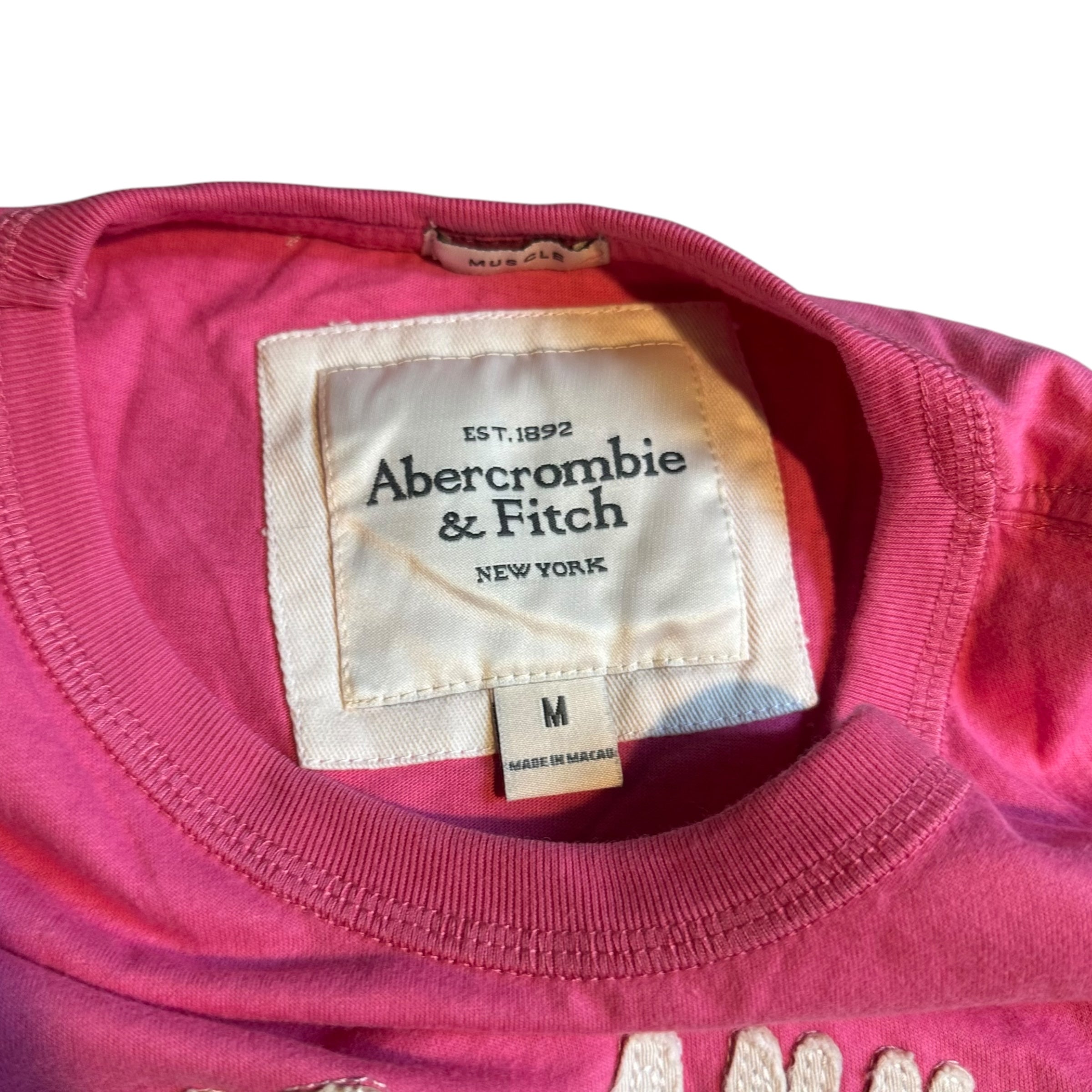 ABERCROMBIE & FITCH LONG SLEEVE - M