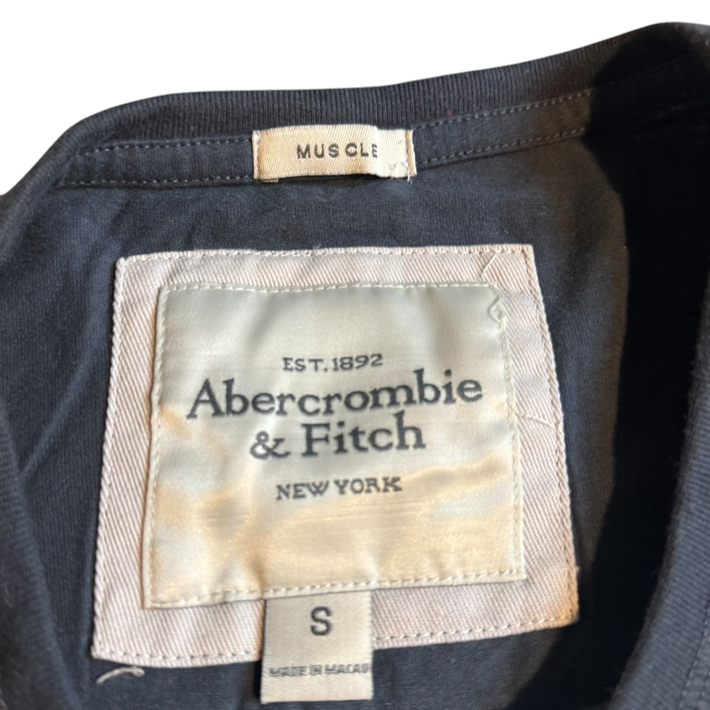 ABERCROMBIE & FITCH LONG SLEEVE - S