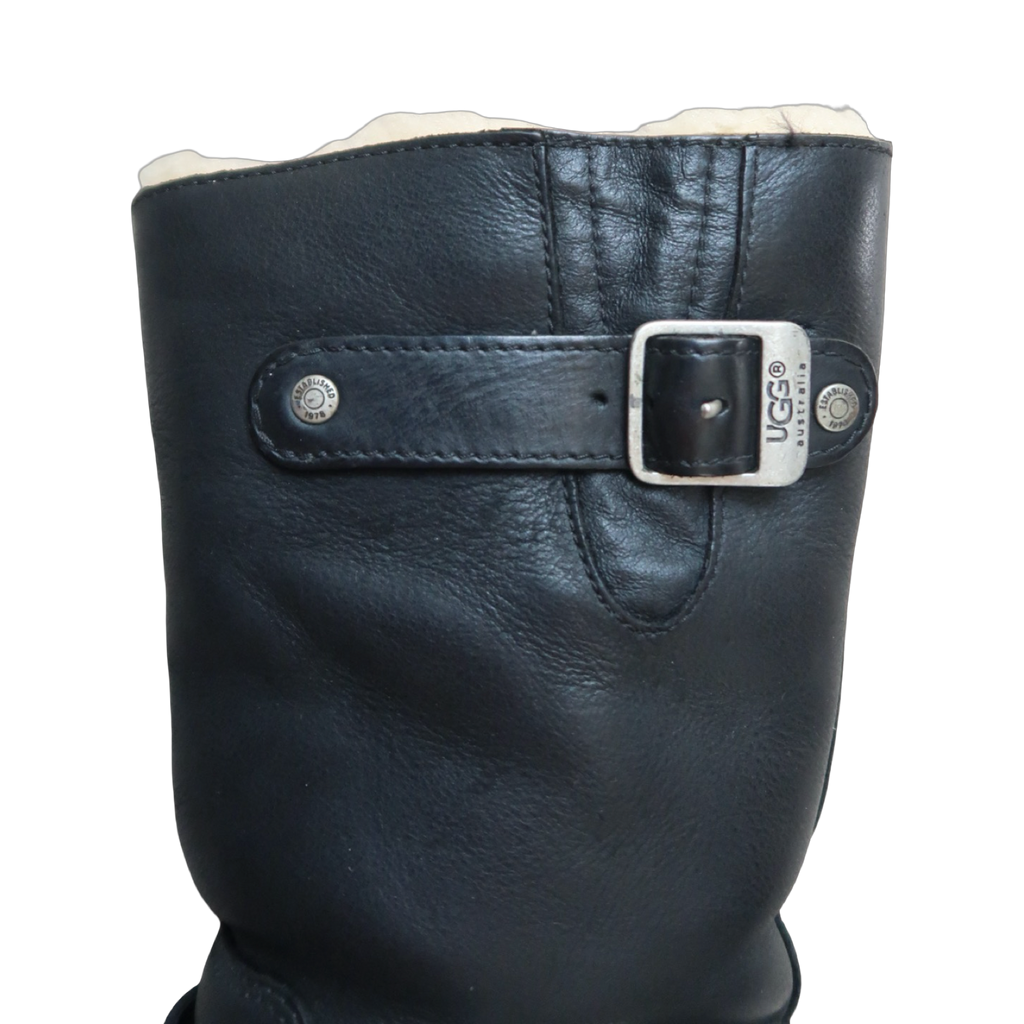 LEATHER UGG - EU37