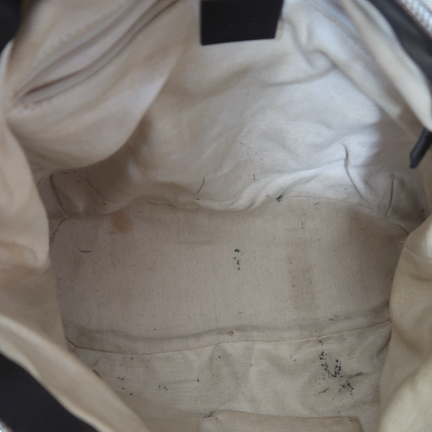GUCCI BAG - M